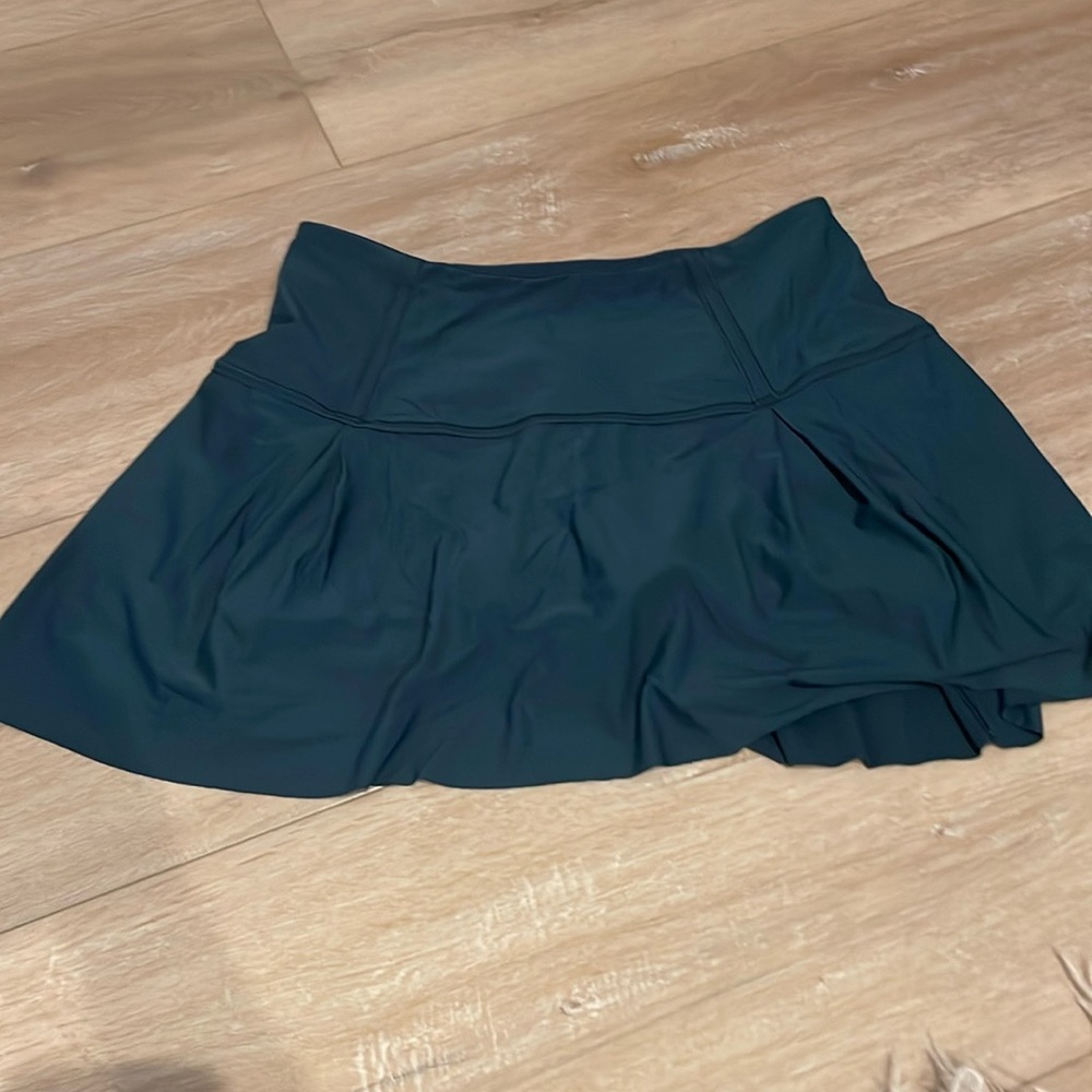 Lululemon skort small